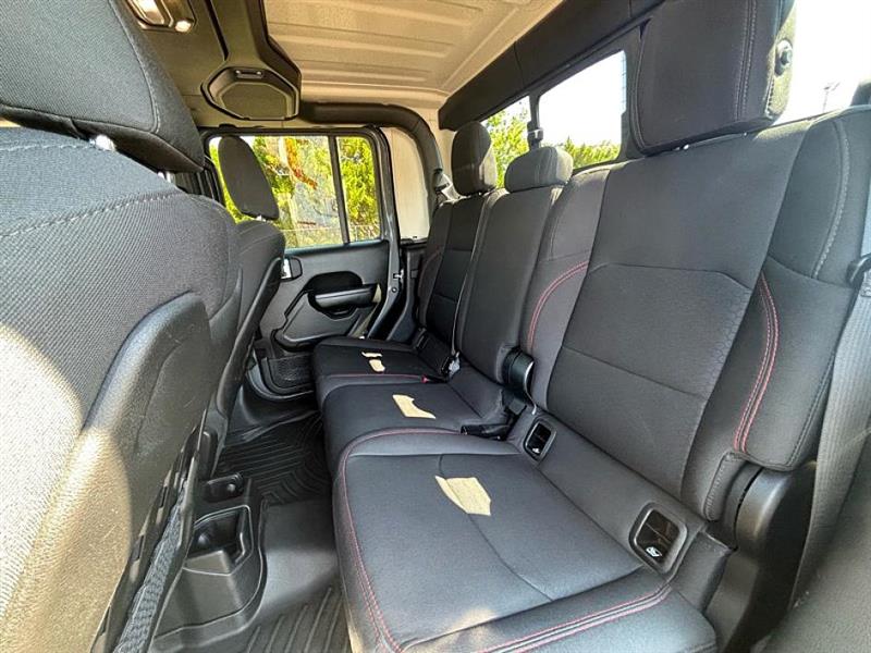 2022 Jeep Gladiator Rubicon photo 30