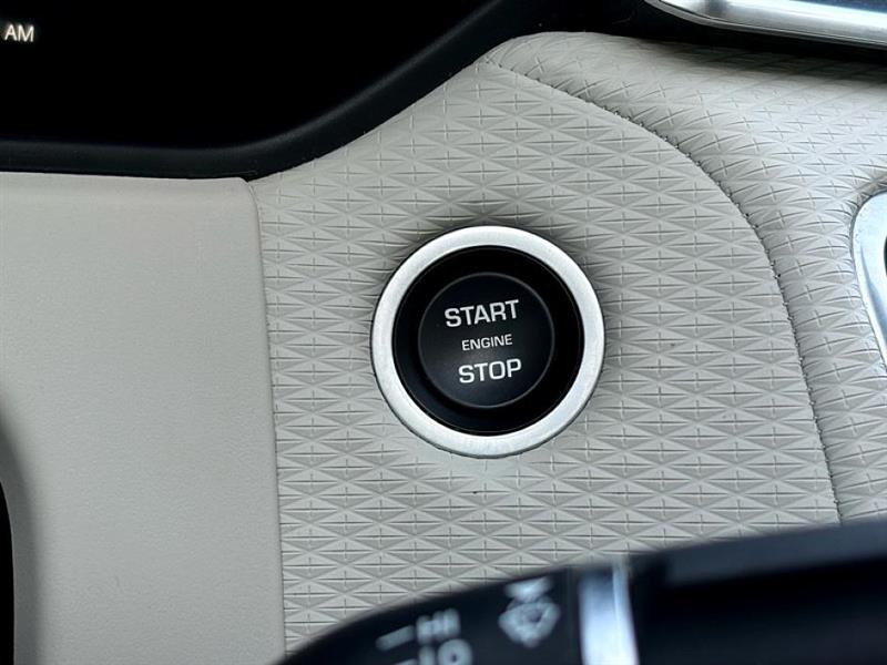 2021 Land Rover Range Rover Velar S photo 27