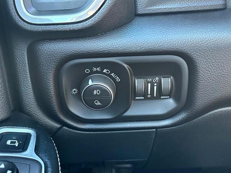 2021 Ram 2500 Laramie photo 28