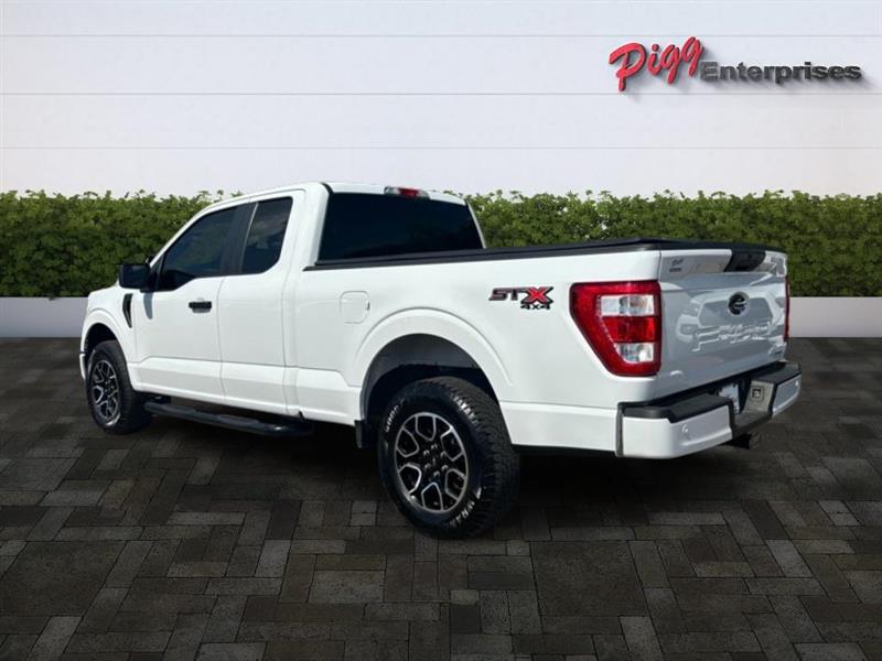 2023 Ford F-150 XL STX photo 3