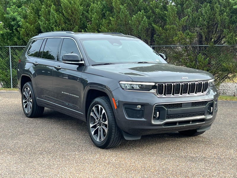 2022 Jeep Grand Cherokee Overland photo 4