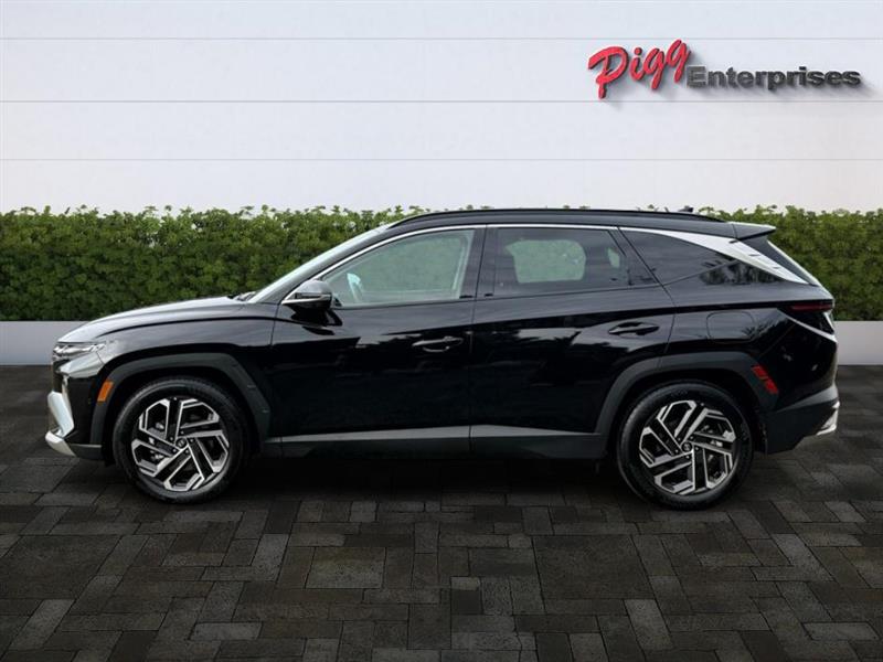 2025 Hyundai Tucson Limited photo 2
