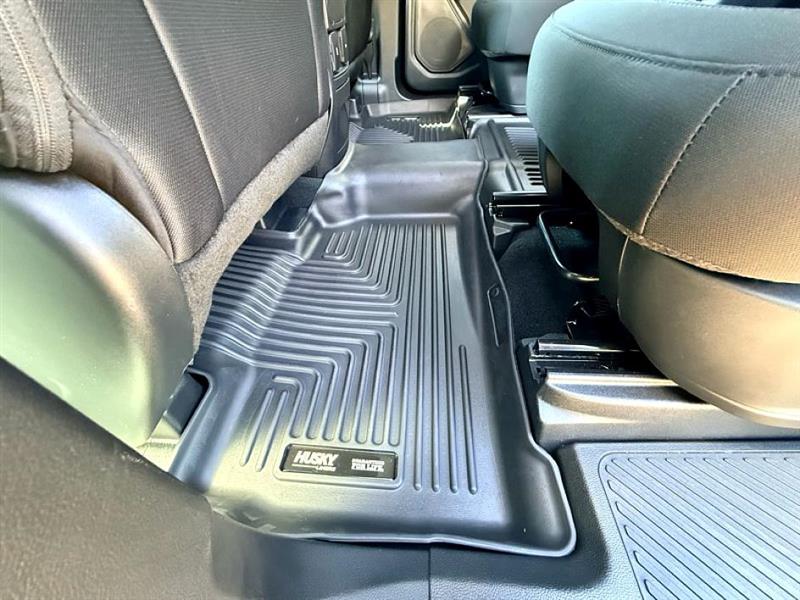 2024 Ford Explorer XLT photo 27