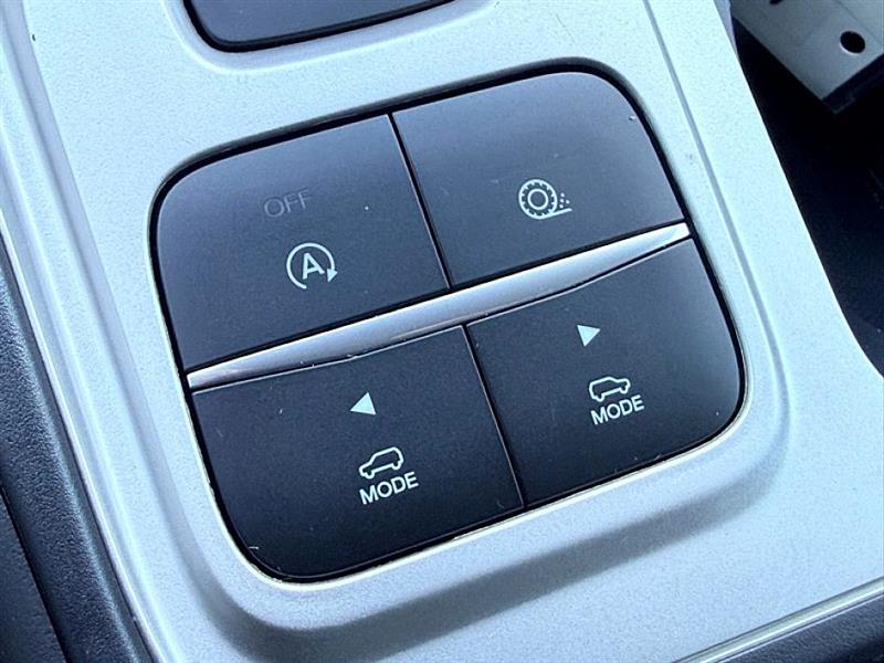 2024 Ford Explorer XLT photo 40