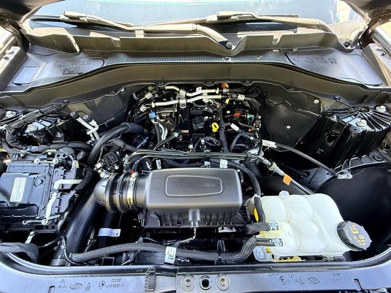 2024 Ford Explorer XLT photo 46