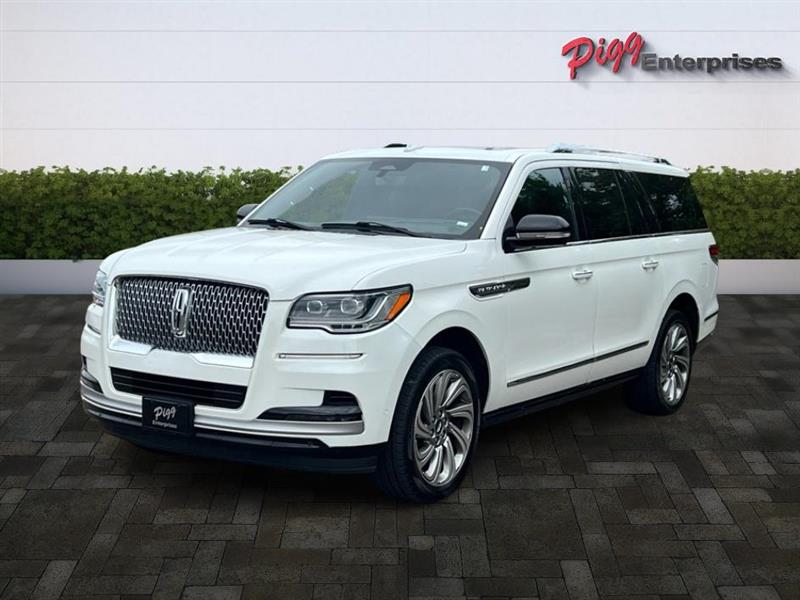 2022 Lincoln Navigator L Reserve photo 3