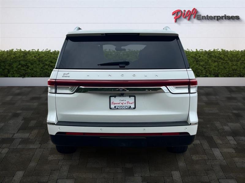 2022 Lincoln Navigator L Reserve photo 9
