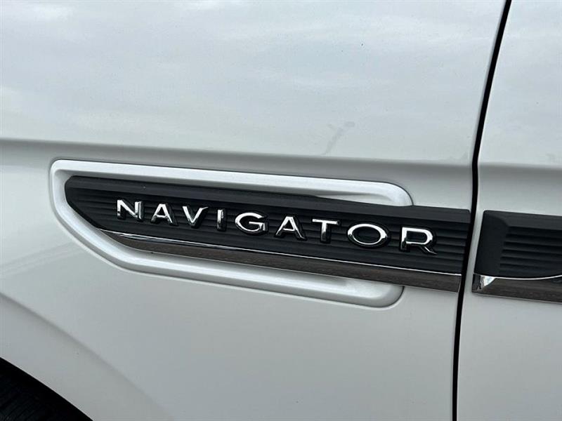 2022 Lincoln Navigator L Reserve photo 10
