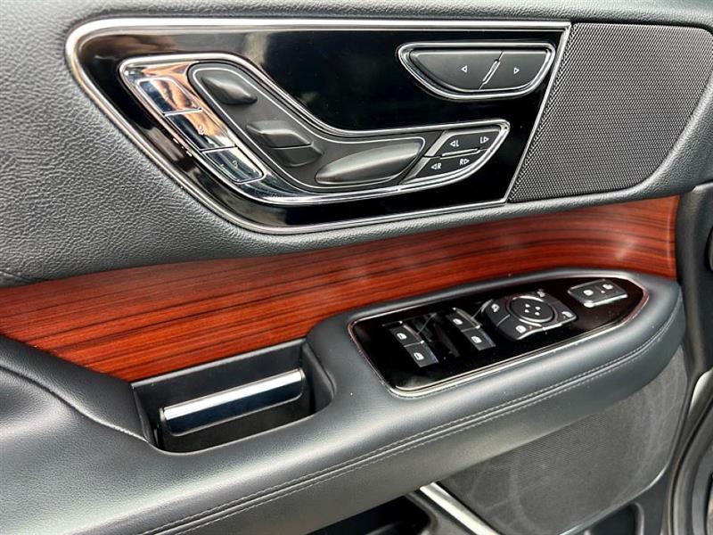 2022 Lincoln Navigator L Reserve photo 15