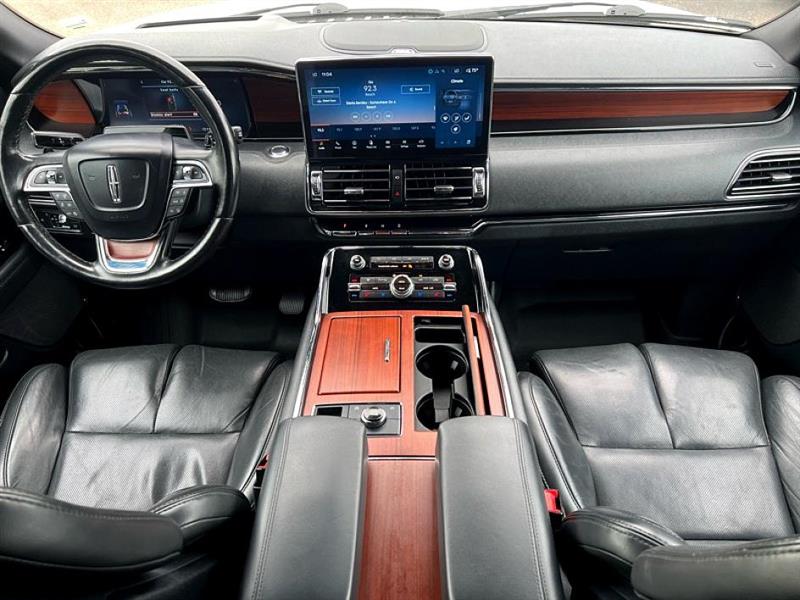 2022 Lincoln Navigator L Reserve photo 21