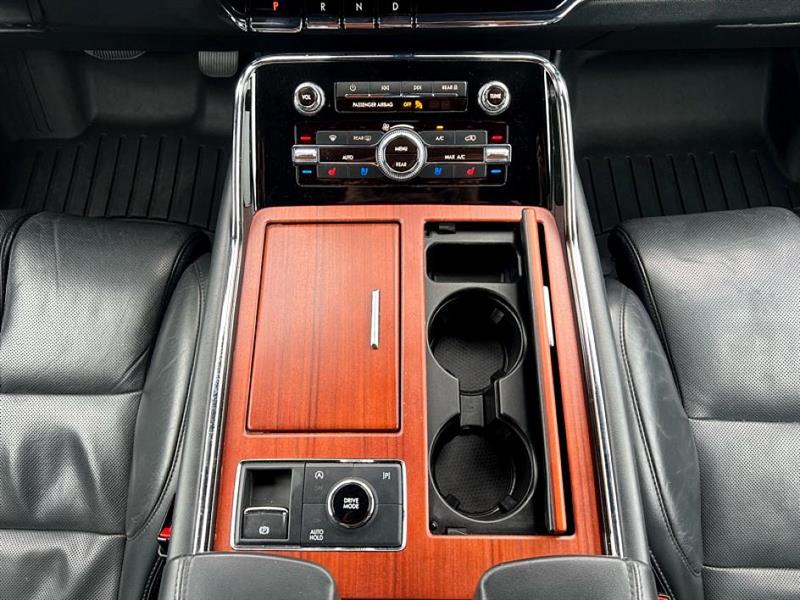 2022 Lincoln Navigator L Reserve photo 40