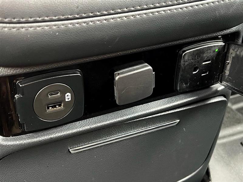 2022 Lincoln Navigator L Reserve photo 50