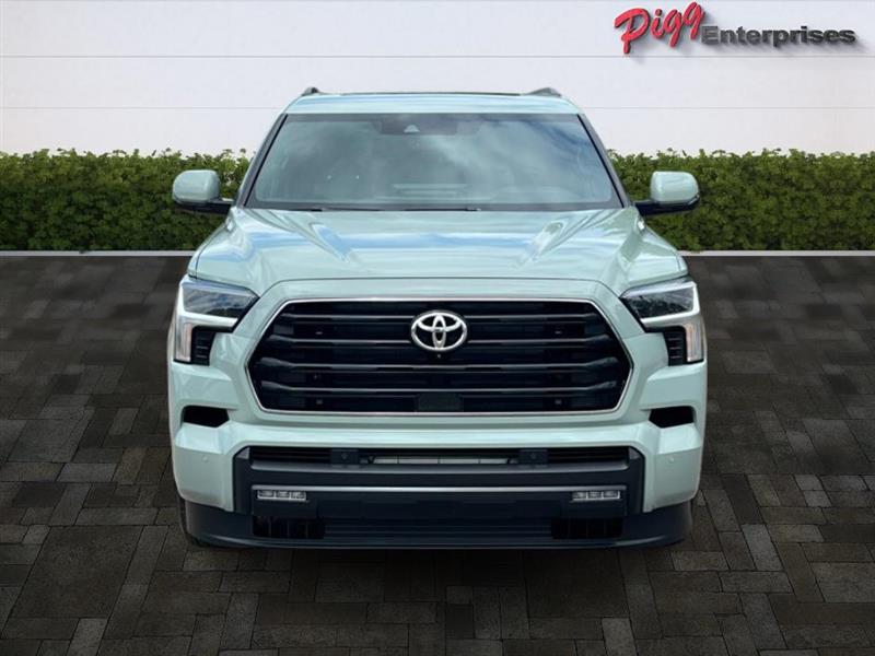 2025 Toyota Sequoia SR5 photo 6