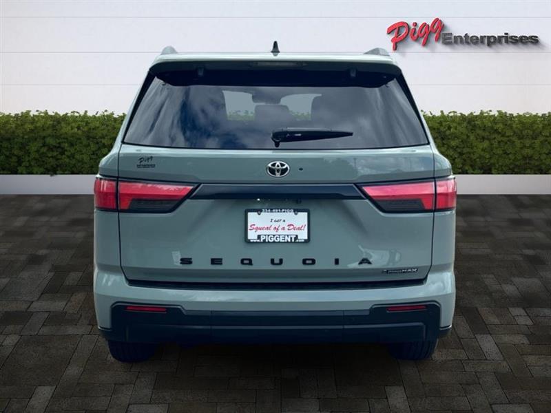 2025 Toyota Sequoia SR5 photo 10