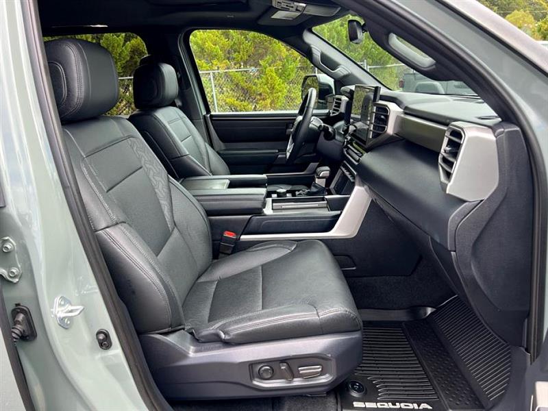 2025 Toyota Sequoia SR5 photo 16
