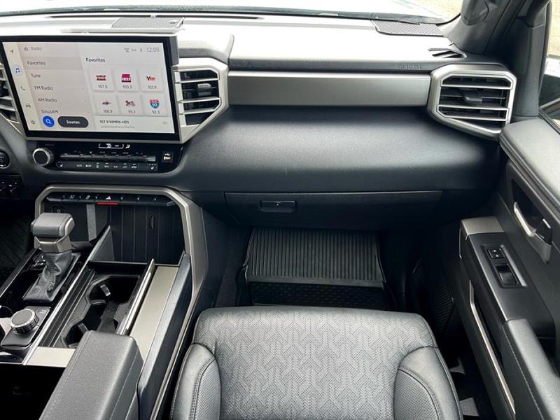 2025 Toyota Sequoia SR5 photo 18