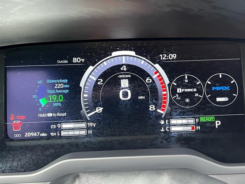 2025 Toyota Sequoia SR5 photo 25