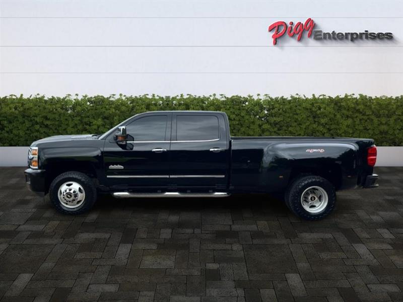 2017 Chevrolet Silverado 3500HD High Country photo 2
