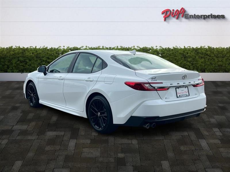 2025 Toyota Camry SE photo 2