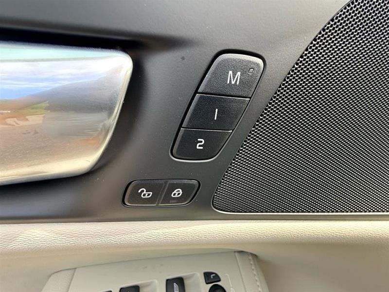 2024 Volvo V60 Cross Country Plus AWD photo 19