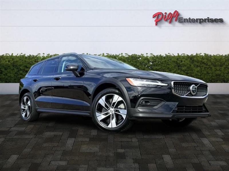 2024 Volvo V60 Cross Country Plus AWD photo 47