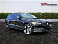 2024 Volvo V60 Cross Country 