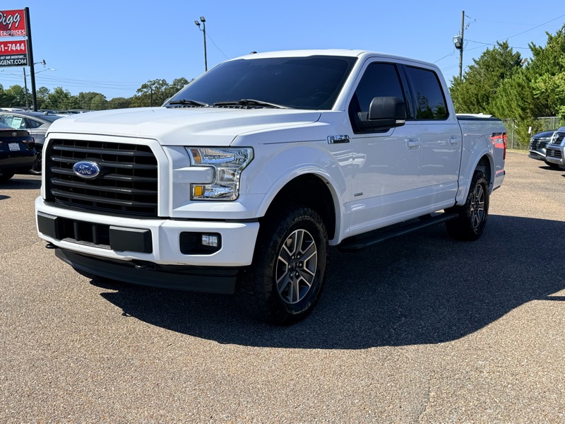 2017 Ford F-150 XLT photo 2