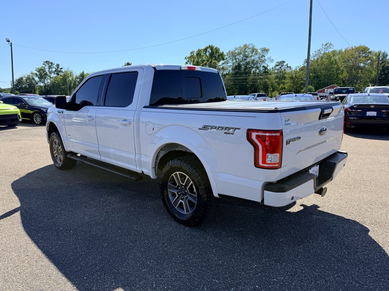 2017 Ford F-150 XLT photo 4