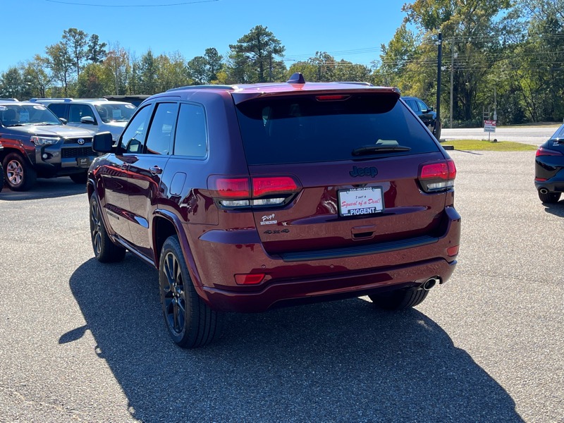2019 Jeep Grand Cherokee Altitude photo 2