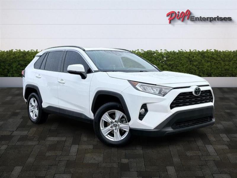 2020 Toyota RAV4 XLE 2WD