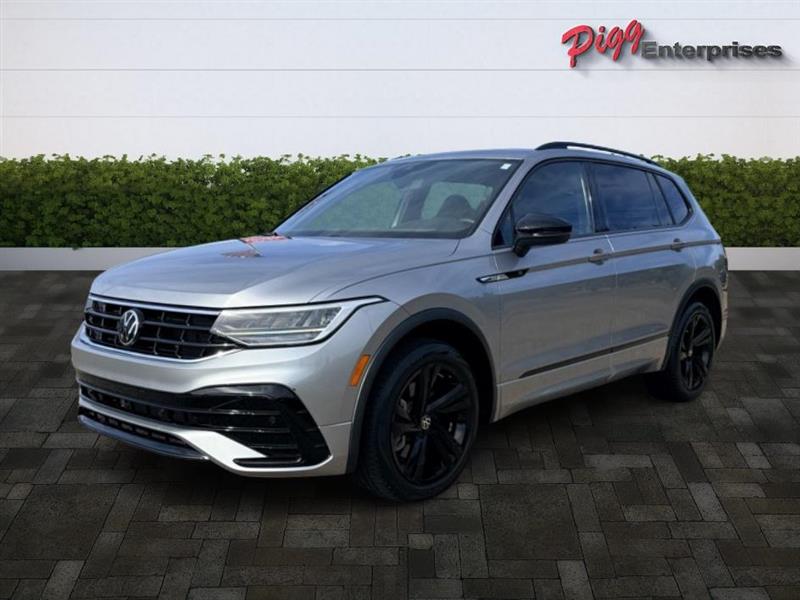 2023 Volkswagen Tiguan SE R-Line Black photo 4