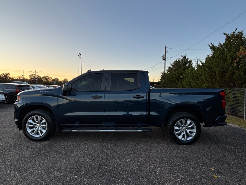 2020 Chevrolet Silverado 1500 Custom photo 4