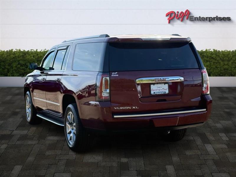2020 Gmc Yukon XL Denali photo 2