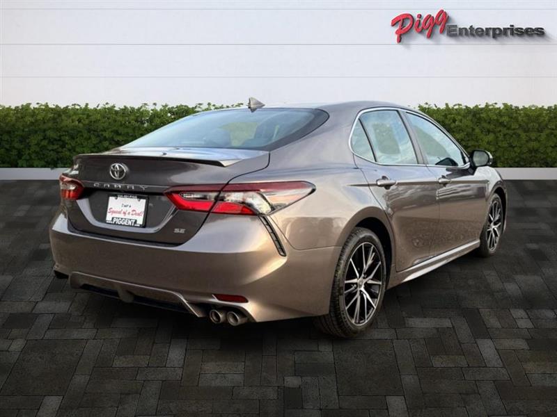 Toyota Camry  2023