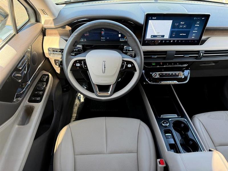 Lincoln Corsair  2024