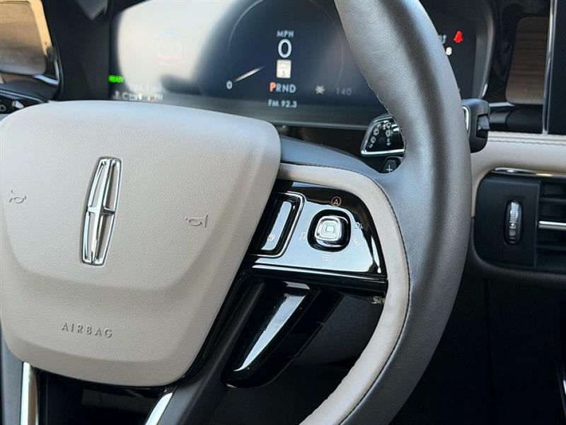 Lincoln Corsair  2024