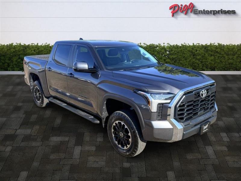 Toyota Tundra  2024