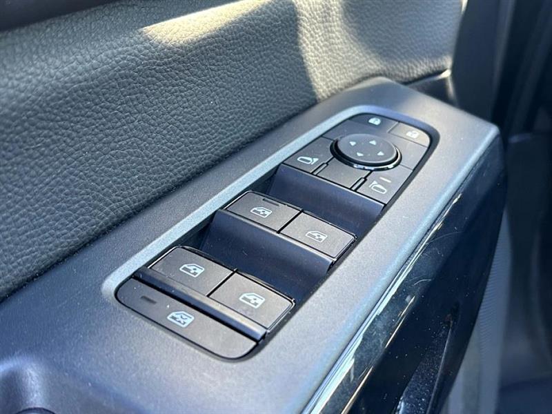 Nissan Pathfinder  2025