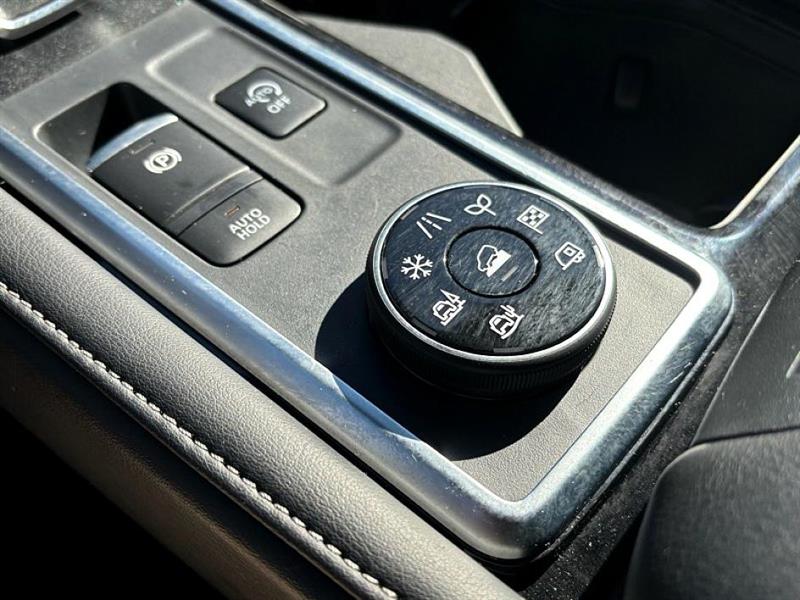 Nissan Pathfinder  2025