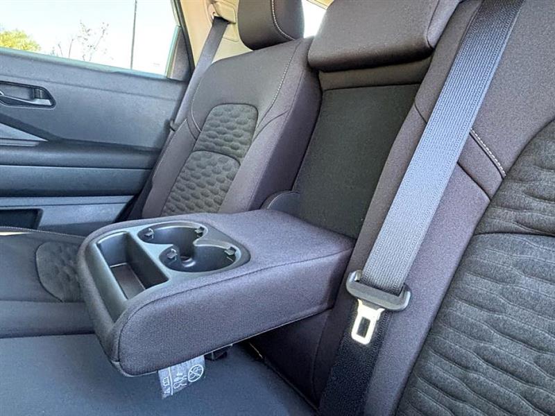 Nissan Pathfinder  2025