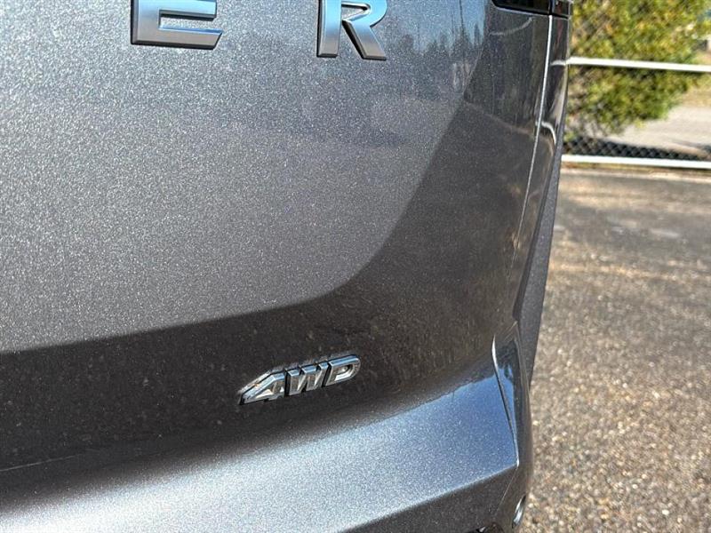 Nissan Pathfinder  2025