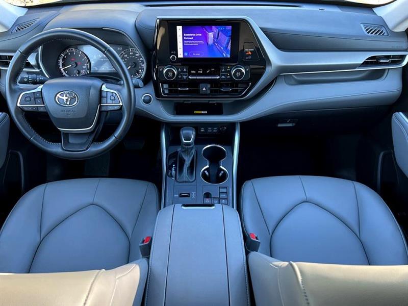 Toyota Highlander  2025