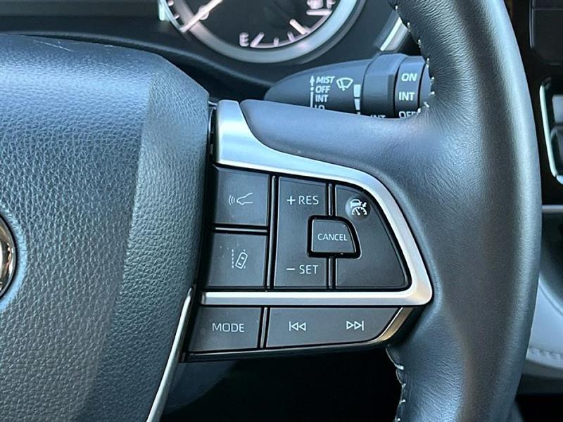 Toyota Highlander  2025