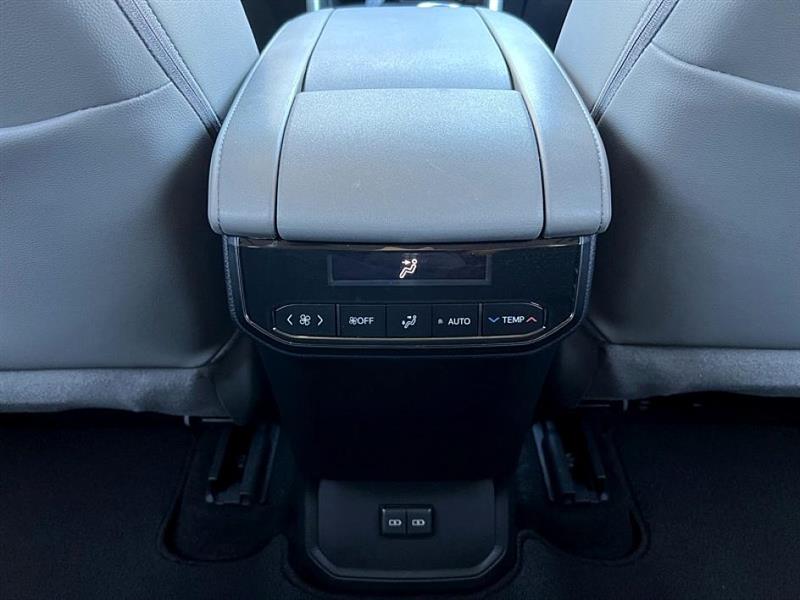 Toyota Highlander  2025