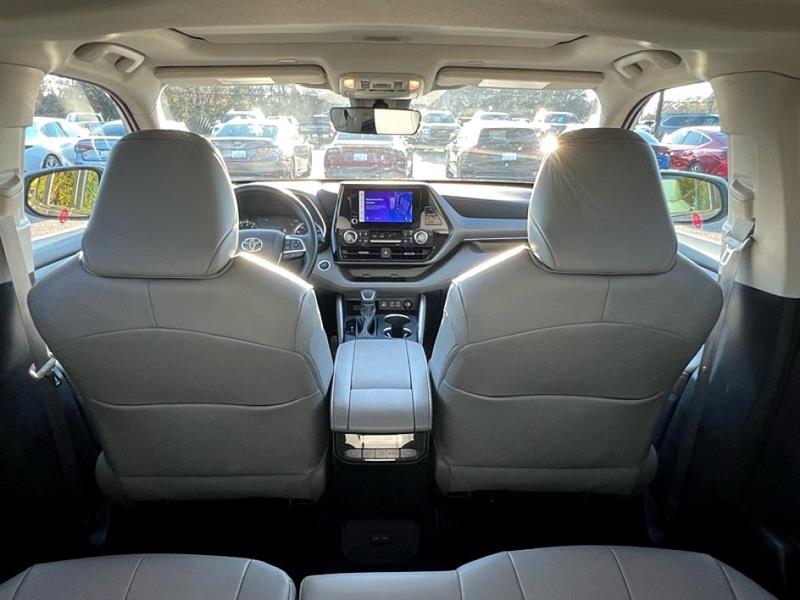 Toyota Highlander  2025