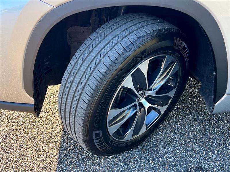 Toyota Highlander  2025