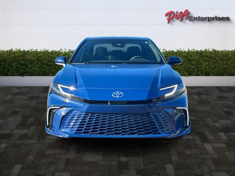 Toyota Camry  2025