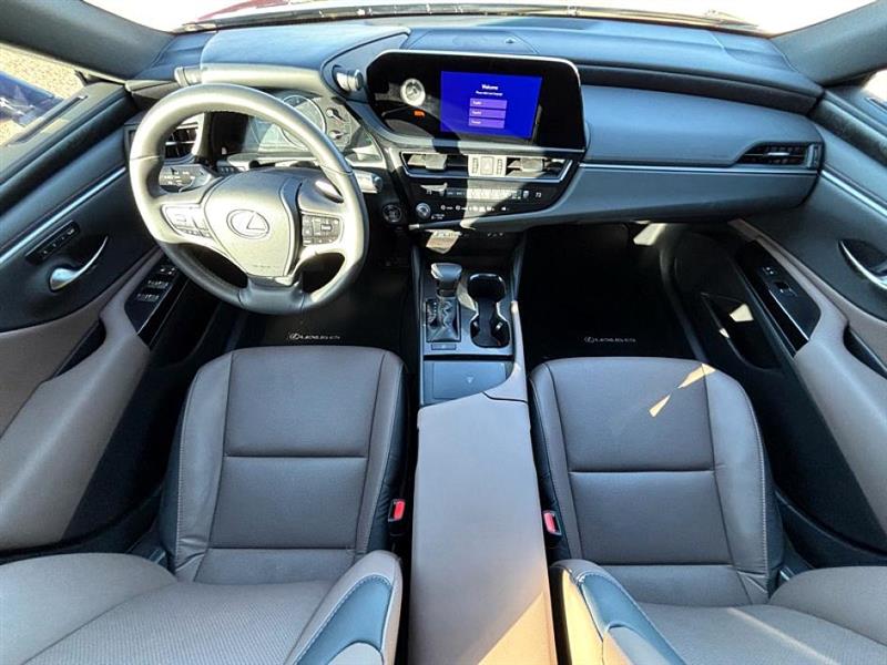 Lexus ES 350 Premium 2024