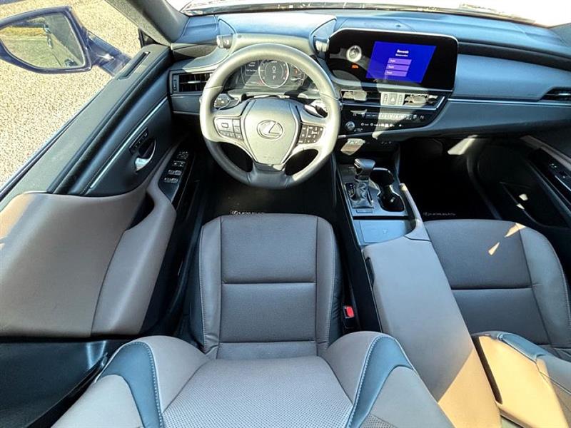 Lexus ES 350 Premium 2024