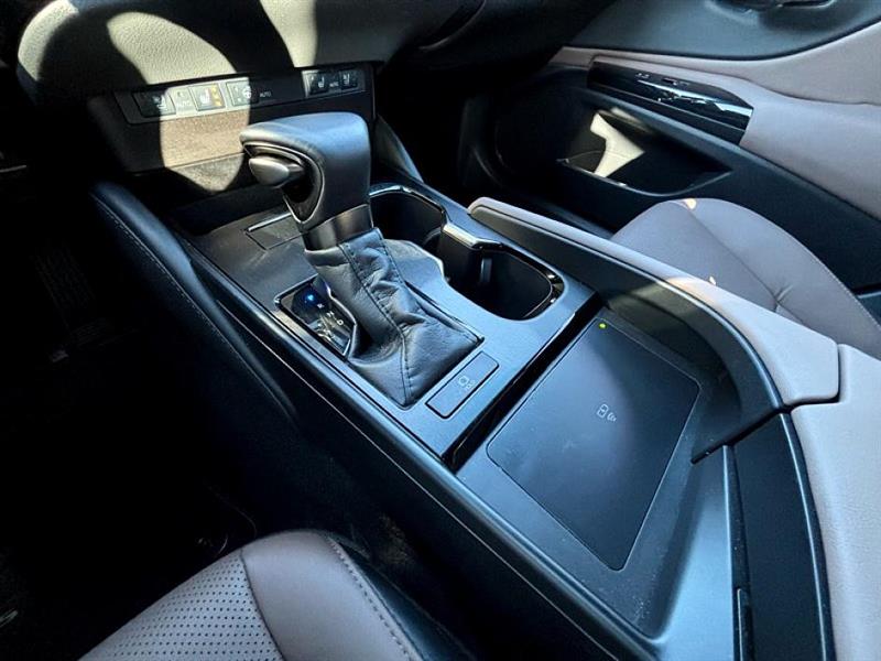 Lexus ES 350 Premium 2024